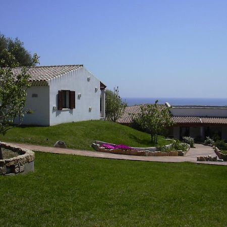 Hotel Lu Baroni Budoni Exterior photo