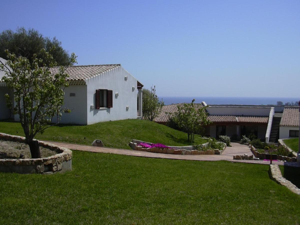 Hotel Lu Baroni Budoni Exterior photo