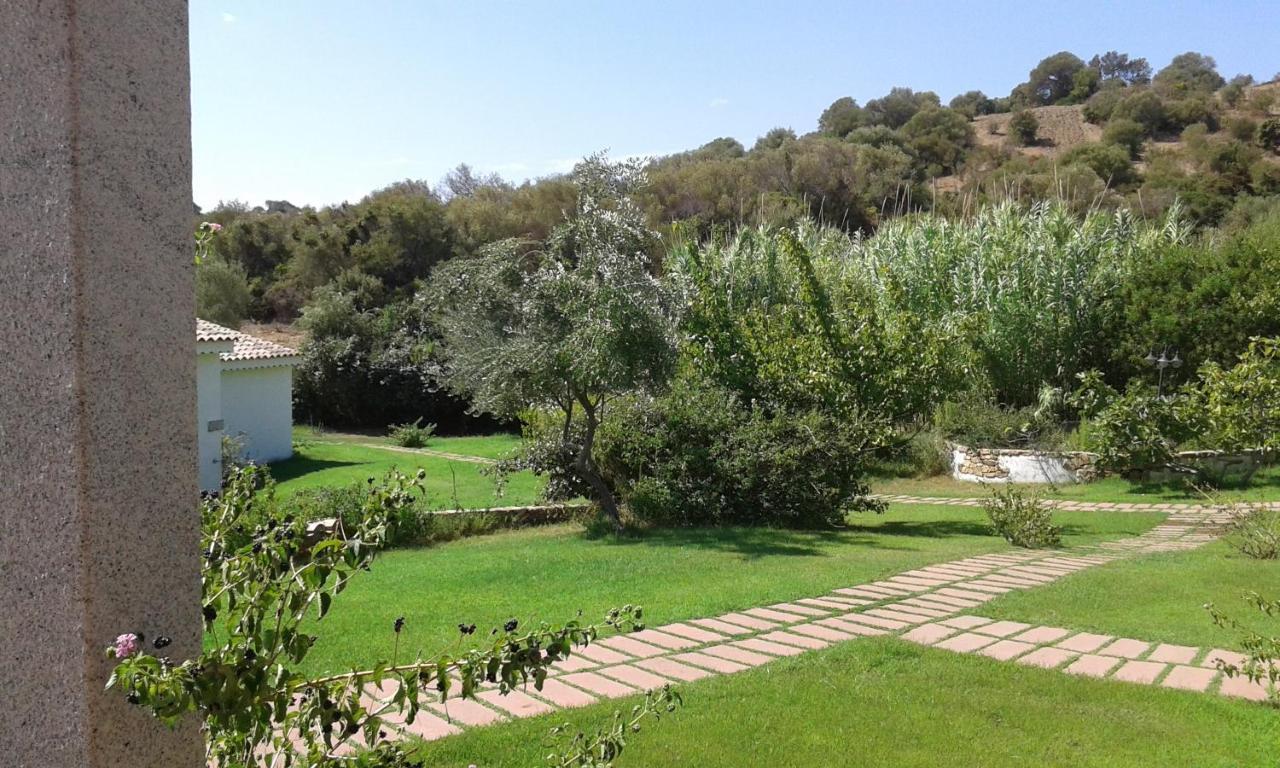 Hotel Lu Baroni Budoni Exterior photo