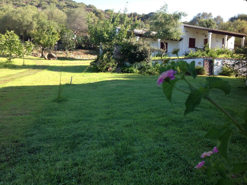 Hotel Lu Baroni Budoni Exterior photo